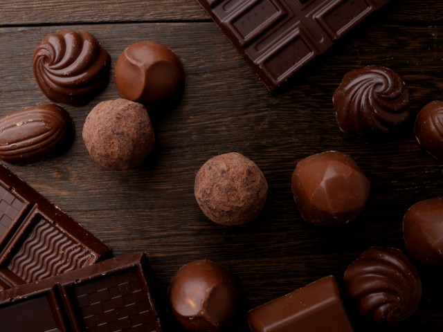 バレンタインデー用のトリュフ作り チョコレシピイメージ (4)